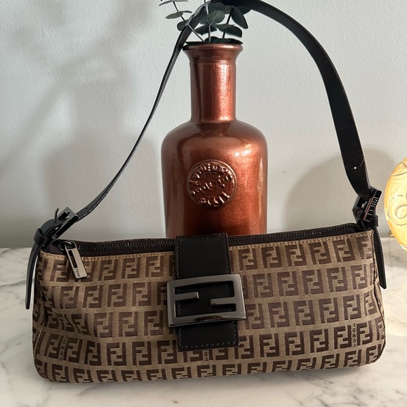 FENDI
Zucchino FF Baguette - Picture 4 of 16